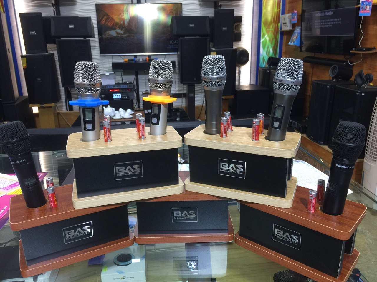 Hộp cắm micro karaoke không dây BAS02M, đế cắm micro để bàn chống rơi, lăn mic