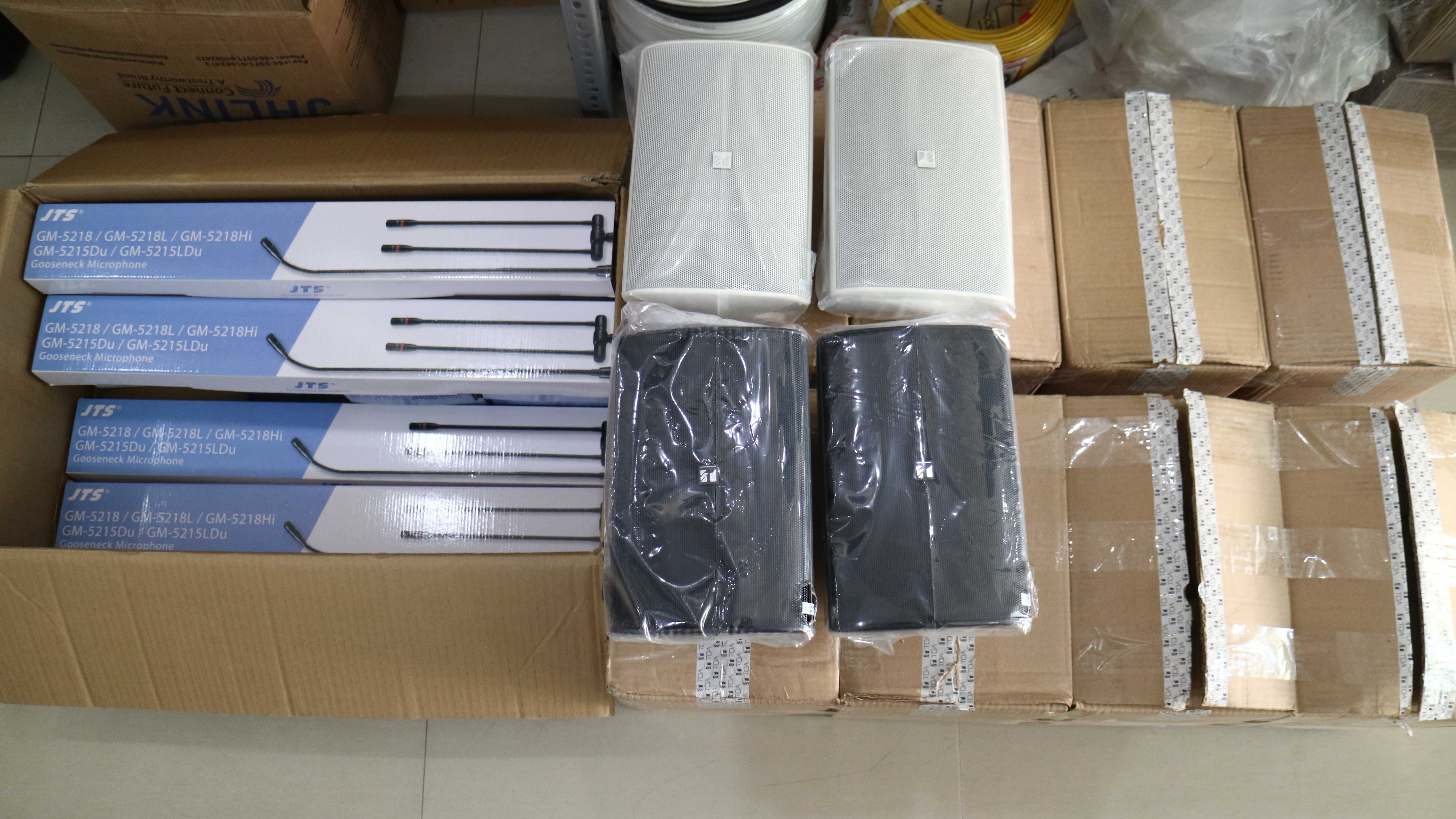 Micro cổ ngỗng cần dài JTS GM-5218L/ST-5030 dành cho bục phát biểu hội nghị, hội thảo