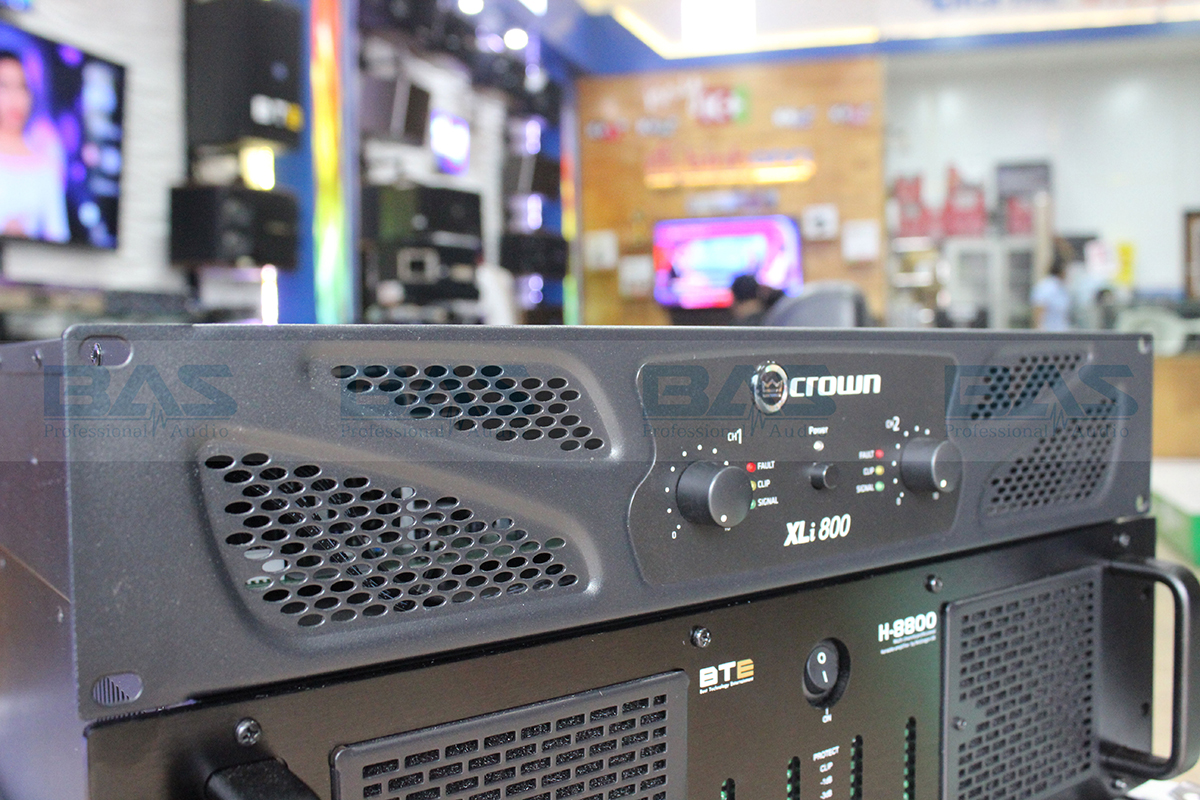 Công suất Crown XLI 800, cục đẩy 2 kênh cho dàn karaoke