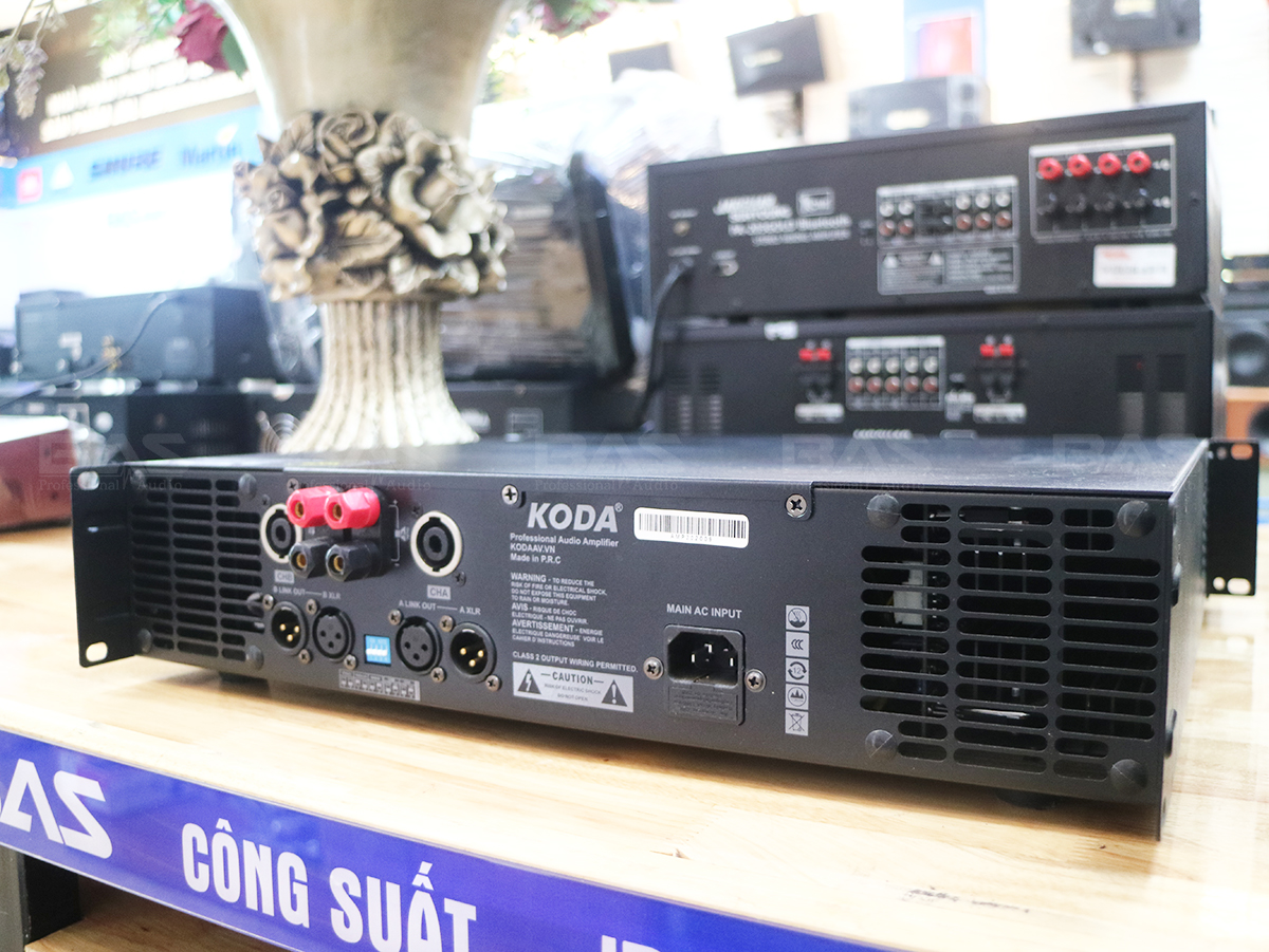 Công suất KODA KP 2400A, cục đẩy 2 kênh 400W/CH