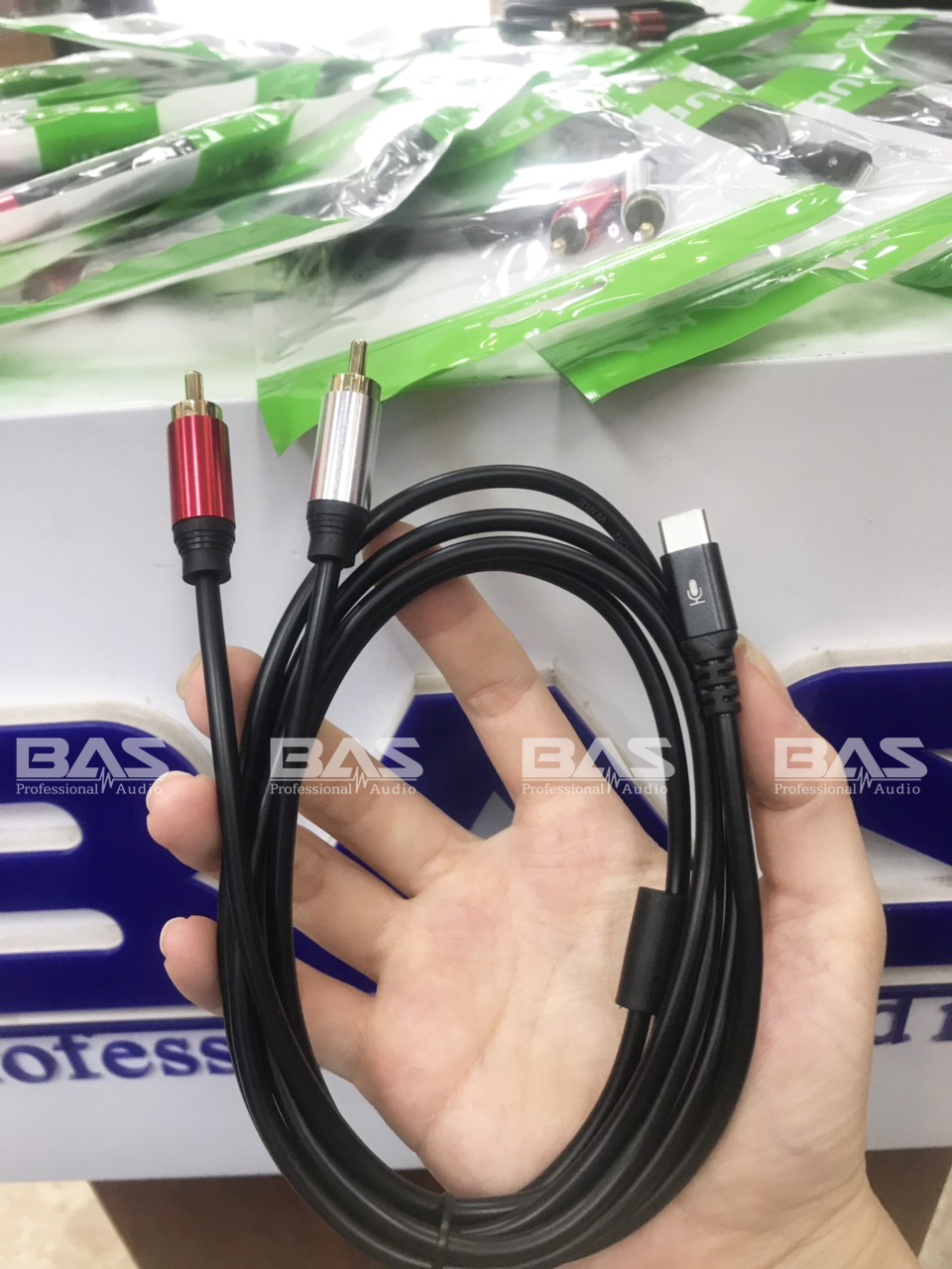Dây lấy nhạc điện thoại IOS - TYPEC , cáp av iphone, dây audio typeC, cáp lightning cắm loa, cáp 2RCA kiwi