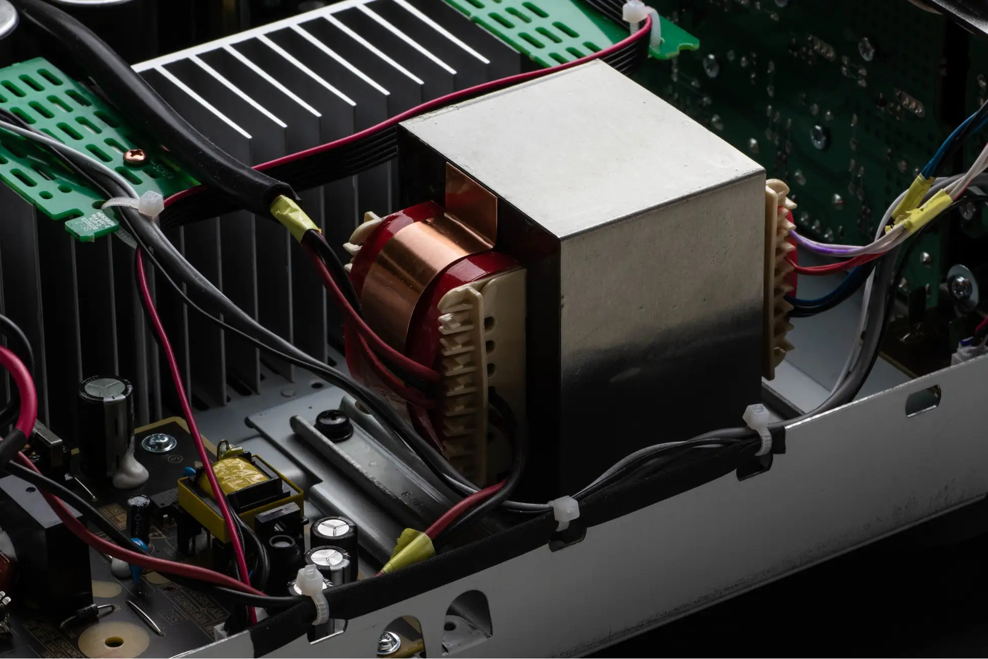 Amplifier Denon PMA 900HNE, ampli nghe nhạc cho dàn âm thanh cao cấp