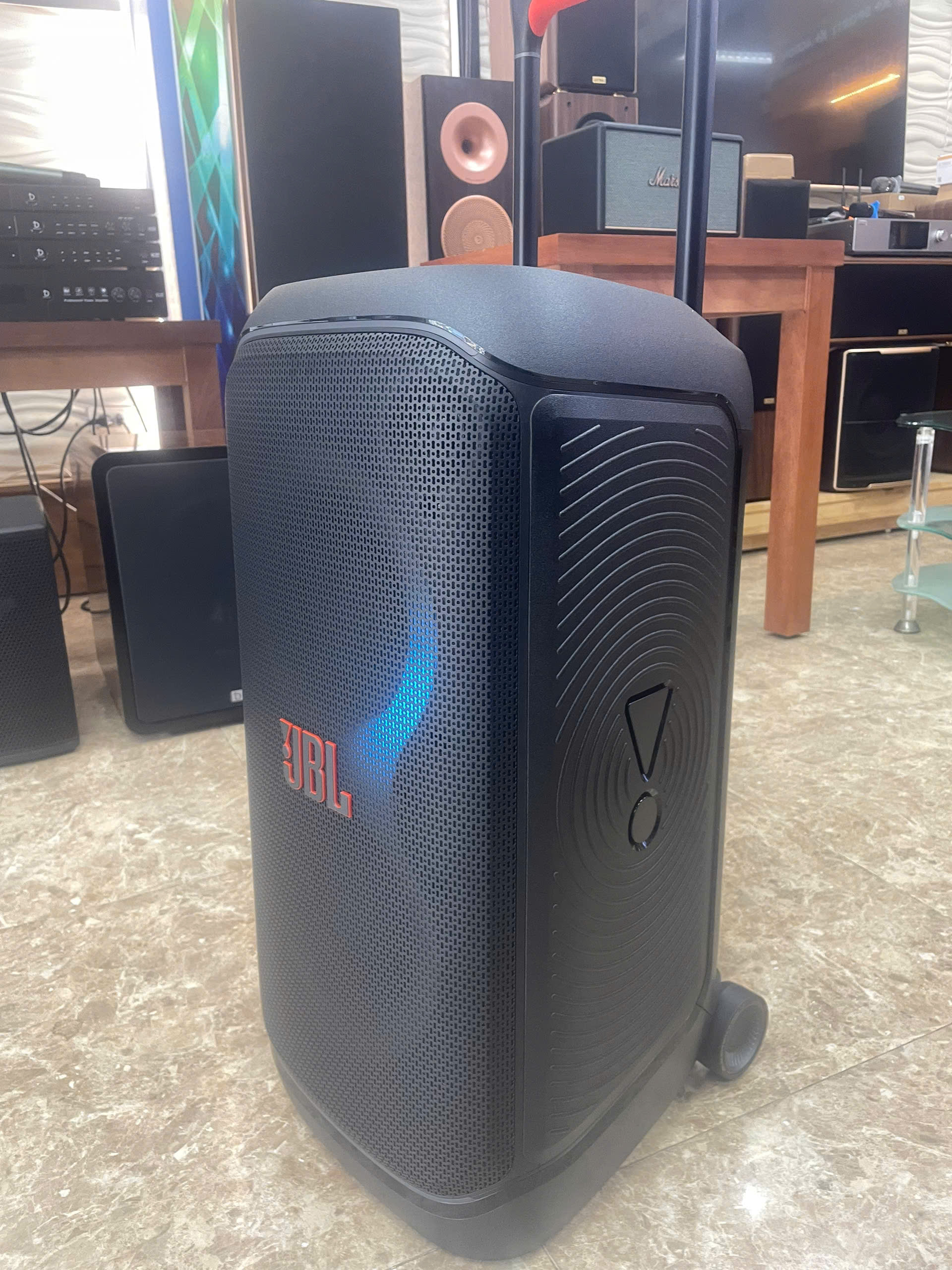 Loa JBL PartyBox Stage 320, Công Suất 240W, Pin 18h, AUX, Micro, Bluetooth 5.4