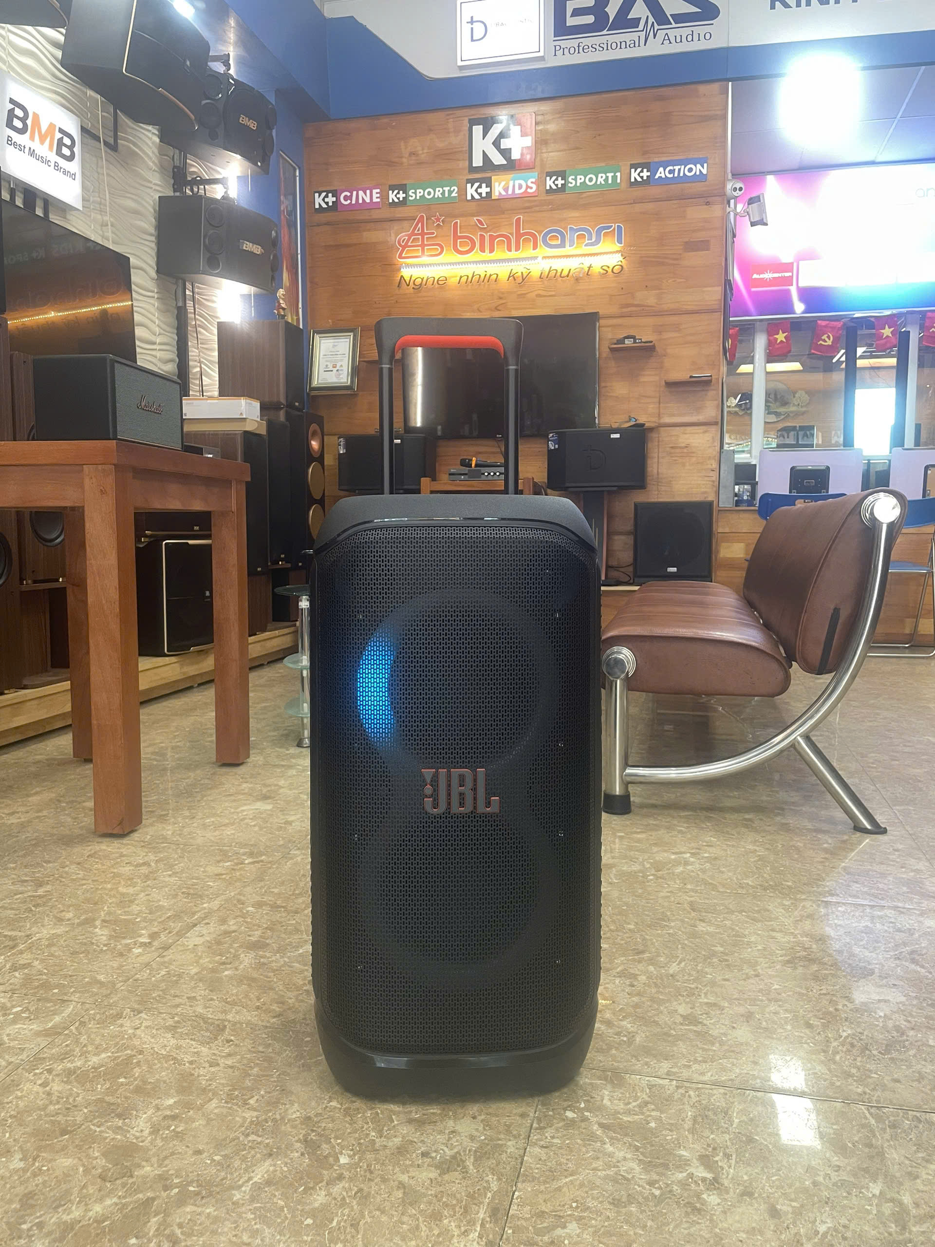 Loa JBL PartyBox Stage 320, Công Suất 240W, Pin 18h, AUX, Micro, Bluetooth 5.4