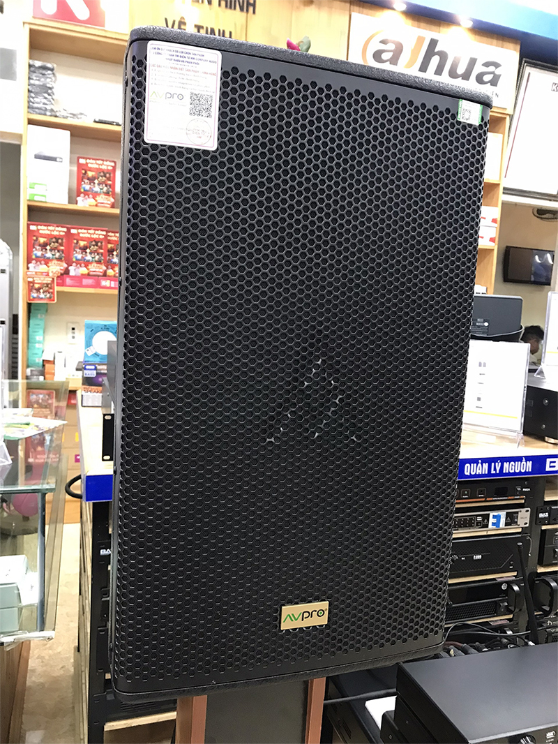 Dàn karaoke gia đình AVPRO sử dụng loa full và sub điện bass 30, phù hợp không gian 20-30m2 (AVPRO LS-12+, GLC 2.8, GLC-SD8, GLC-SM8, GLC-PW8, GD12)