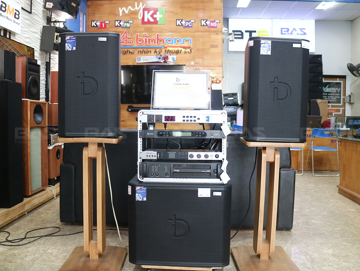 Loa karaoke DBacoustic LX-S82 Premium, bass 30, 350W (RMS)