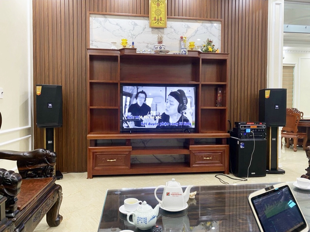 dàn karaoke JBL phù hợp với phòng hát phòng trà diện tích 30m2 cho khách hàng tại Nam Trực