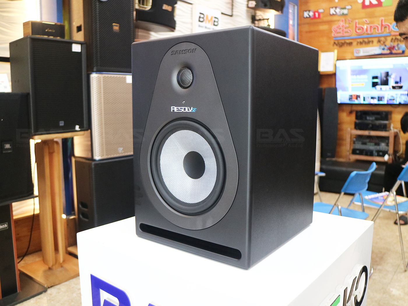 Loa Studio, loa kiểm âm active Samson Resolv SE8