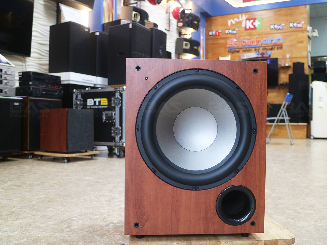 Loa sub Jamo C912, loa siêu trầm điện bass 30, công suất 400W