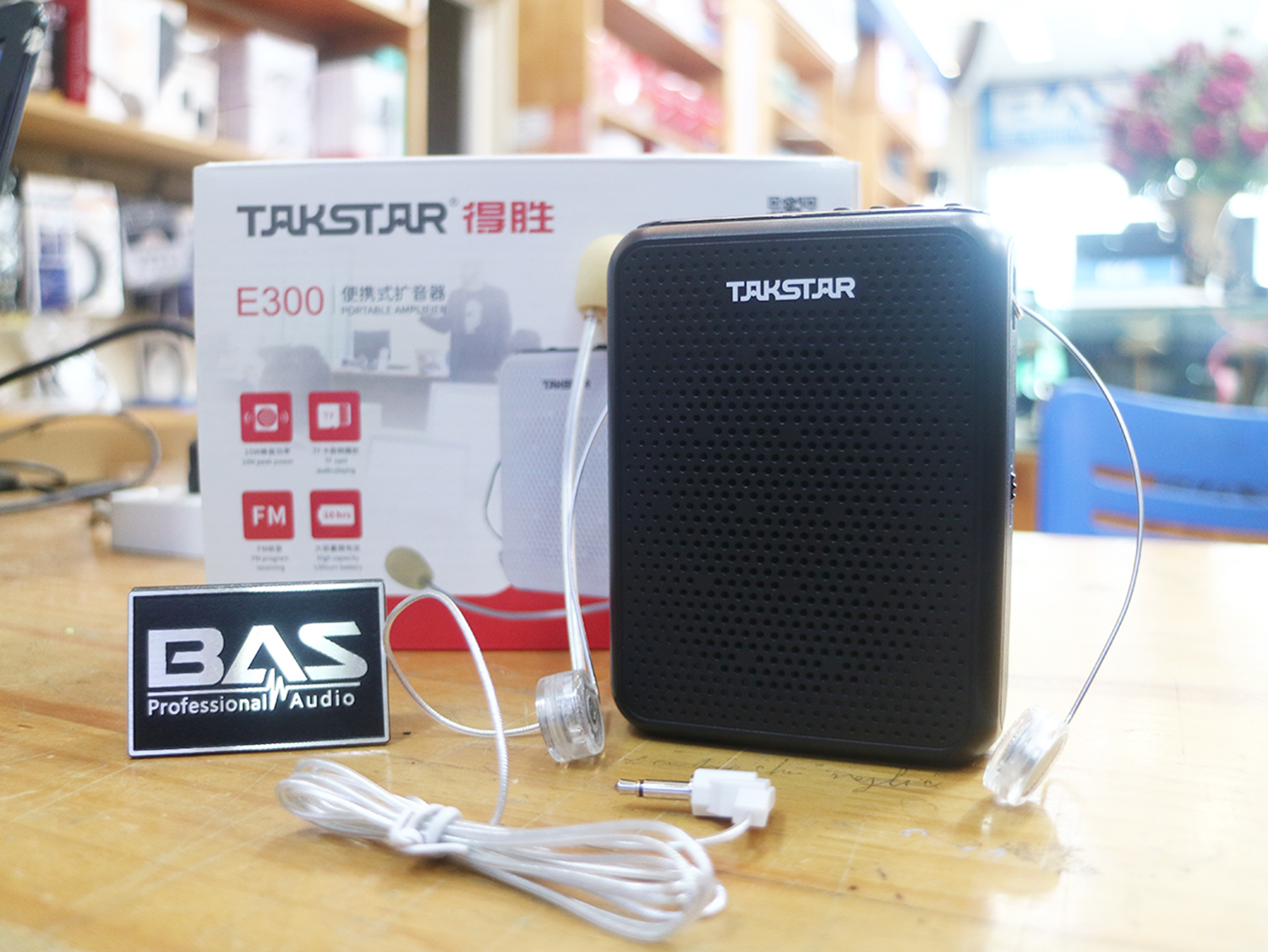 Máy trợ giảng có dây Takstar E300