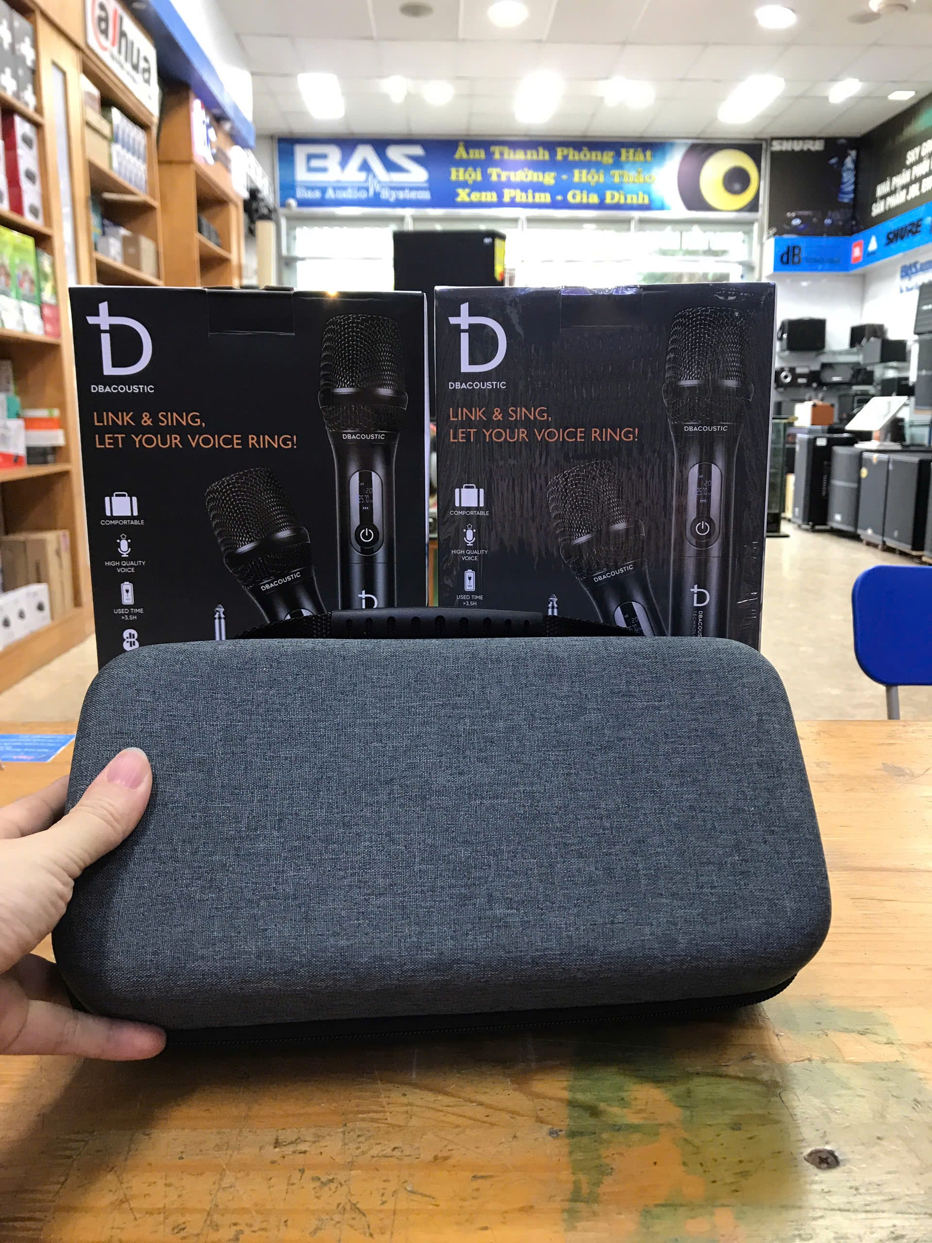 Micro không dây DBacoustic M2 Premium