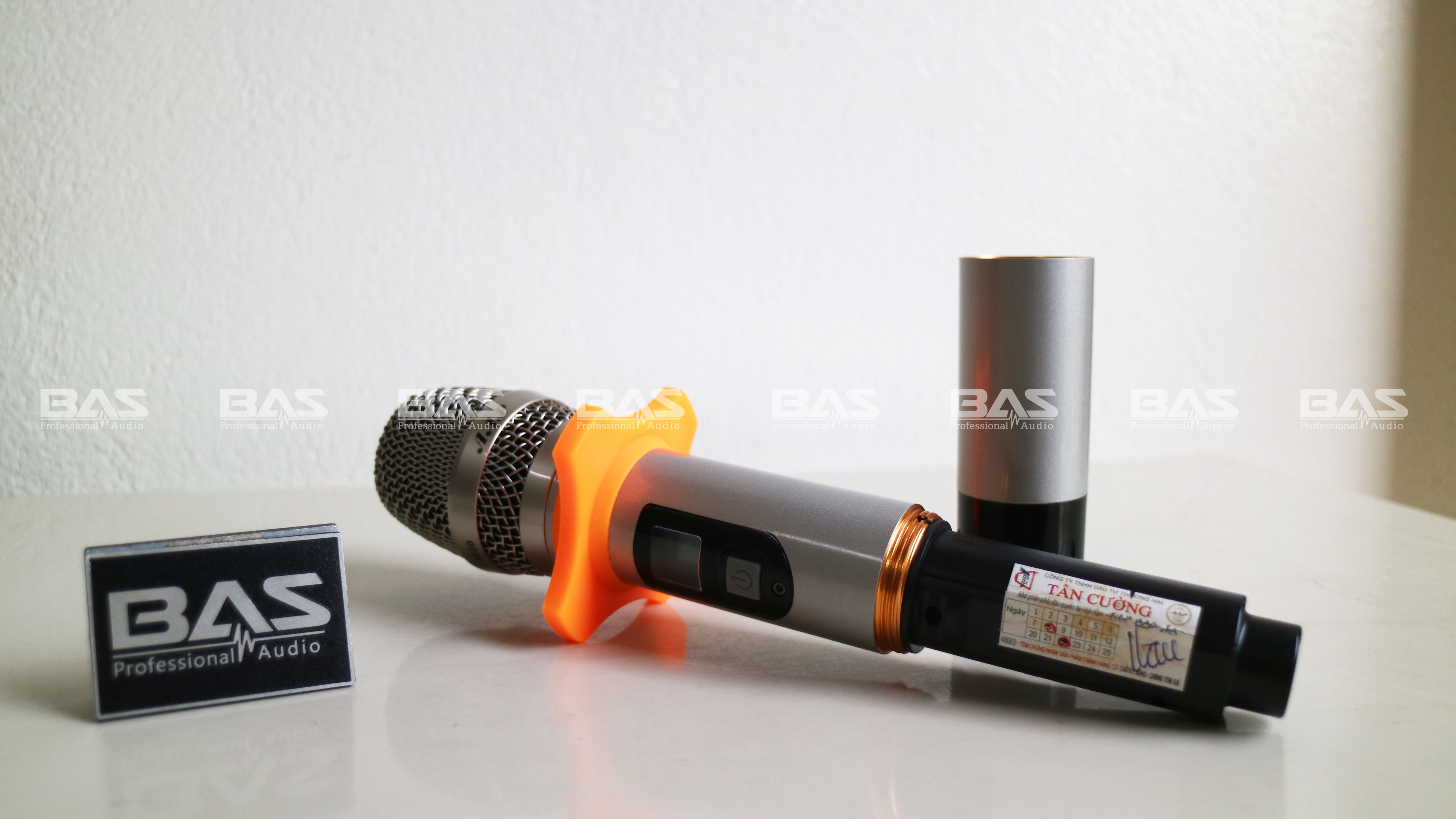 Micro không dây AAP K8600, mic hát karaoke chuyên nghiệp