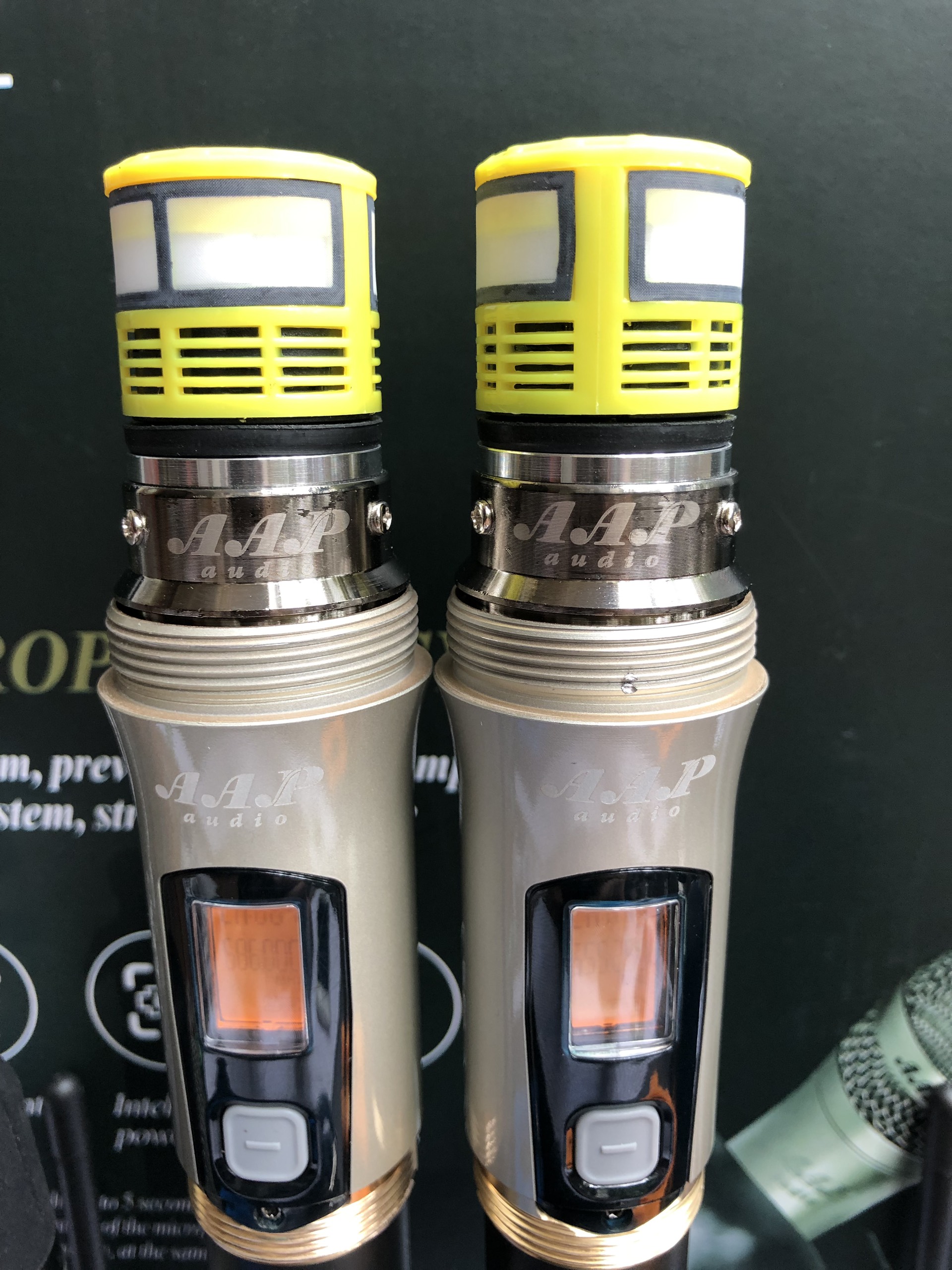 Micro AAP Audio M8, mic karaoke không dây cao cấp