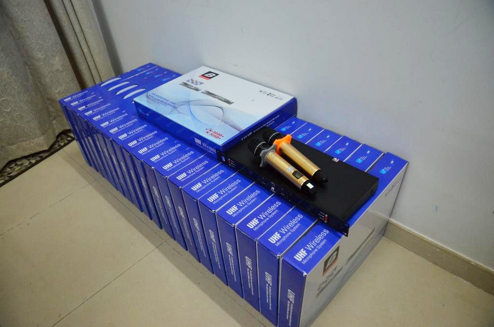 Micro karaoke không dây BF Audio K304D+