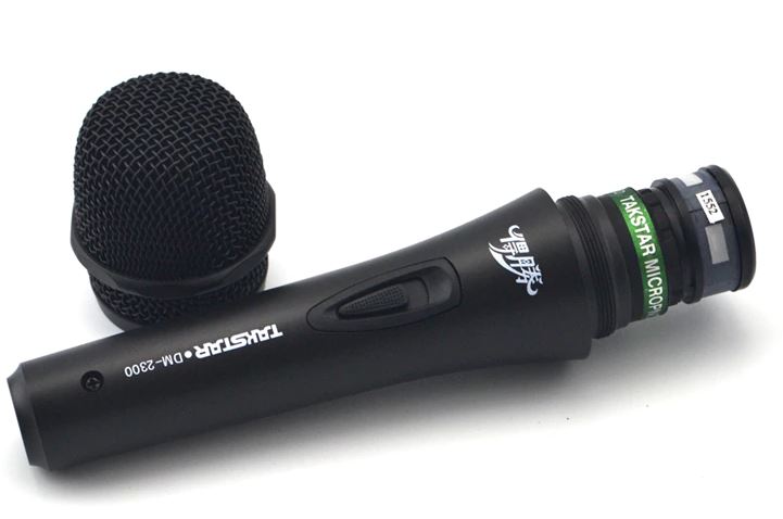 Micro Takstar DM 2300 - mic có dây hát karaoke chuyên nghiệp