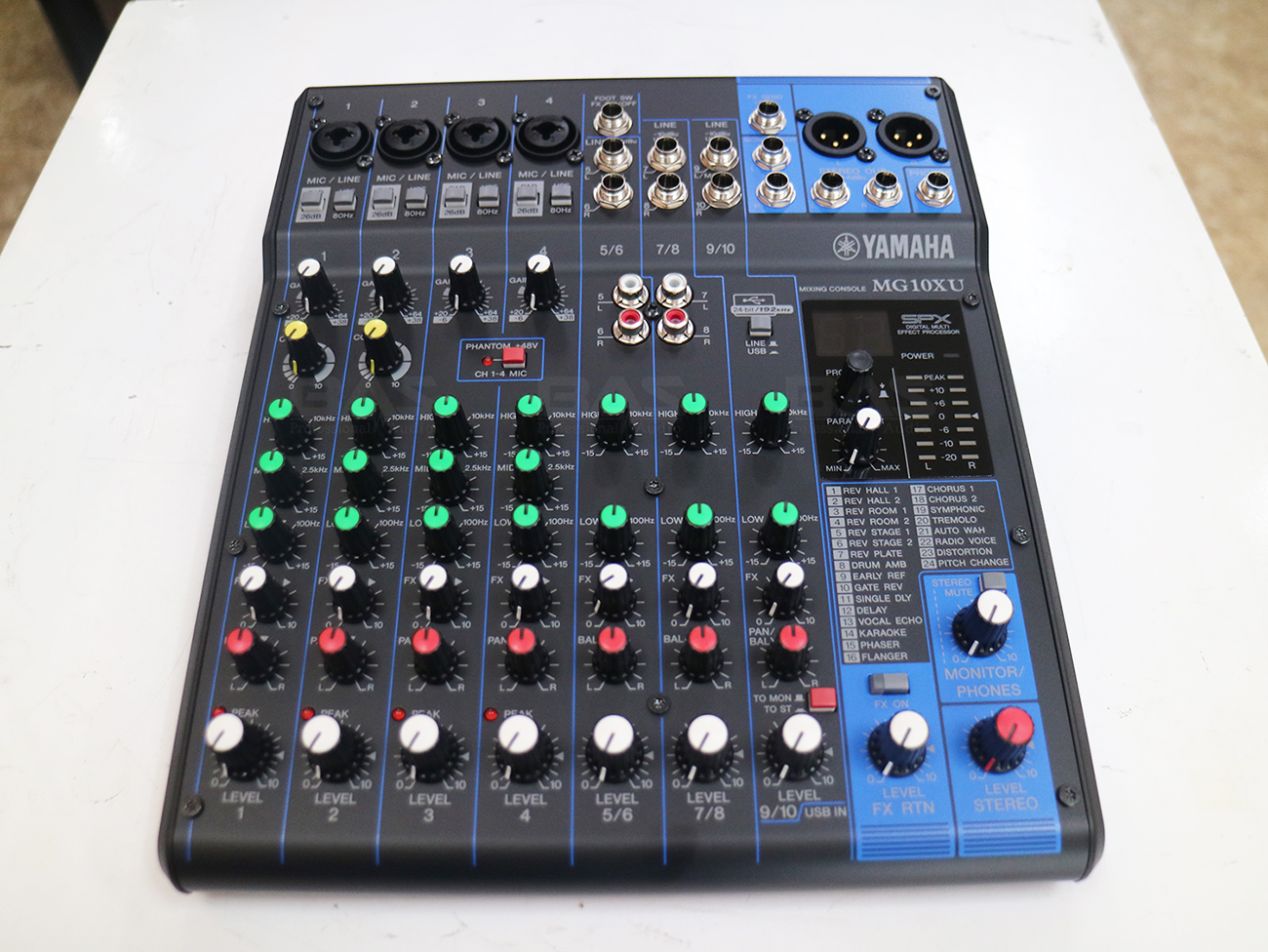 Mixer Yamaha MG10XU