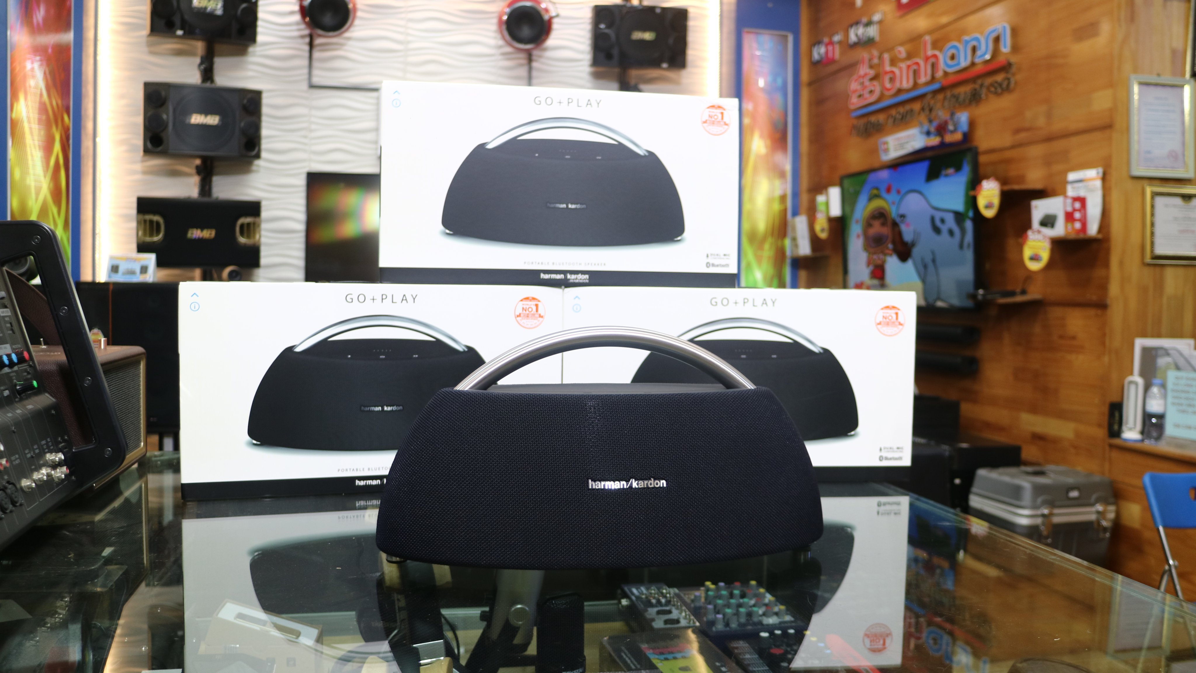Loa bluetooth di động Harman Kardon Go + Play