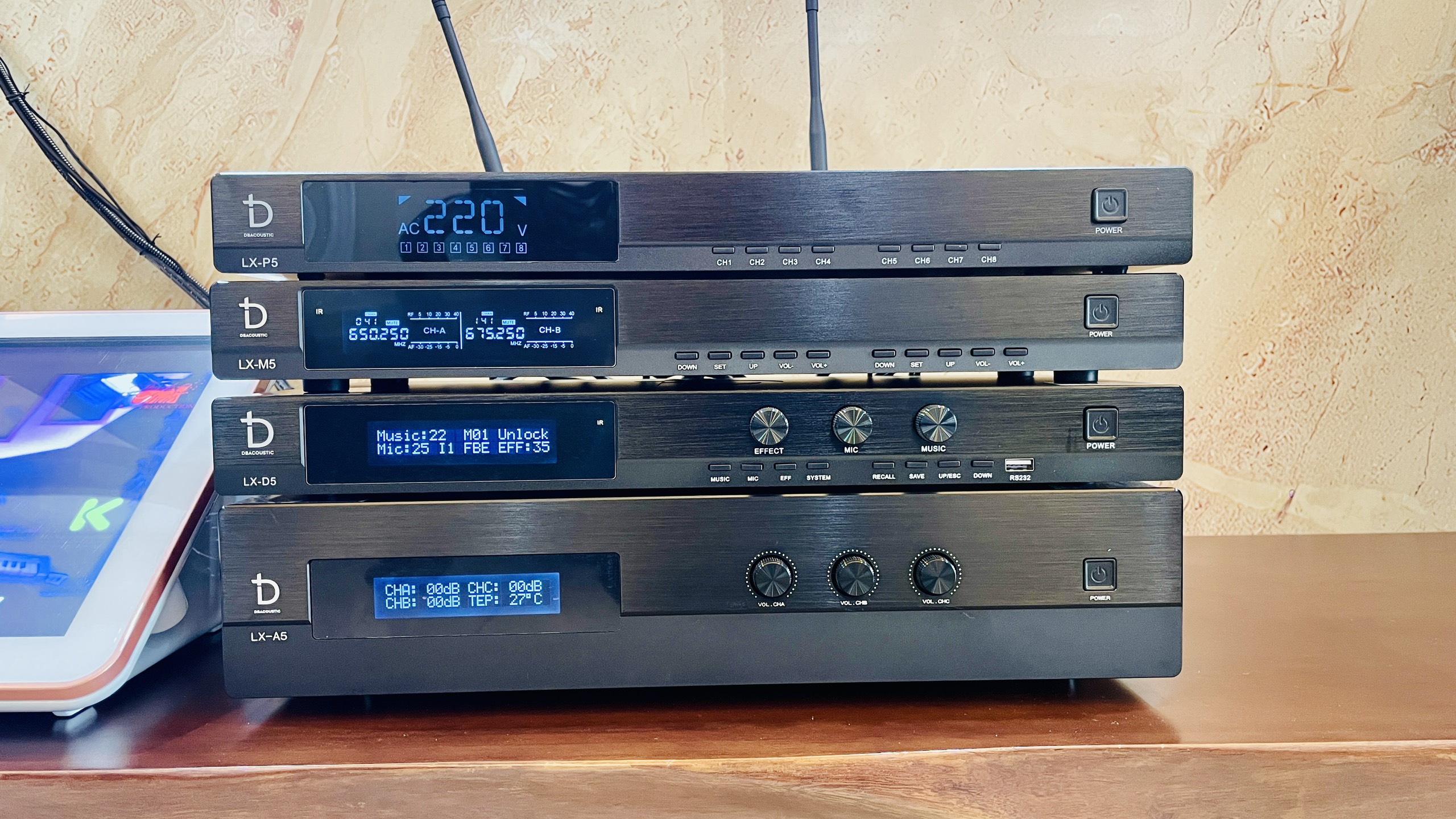 Công suất Dbacoustic LX-A5 Premium,2x600W+1x1000W, Class H