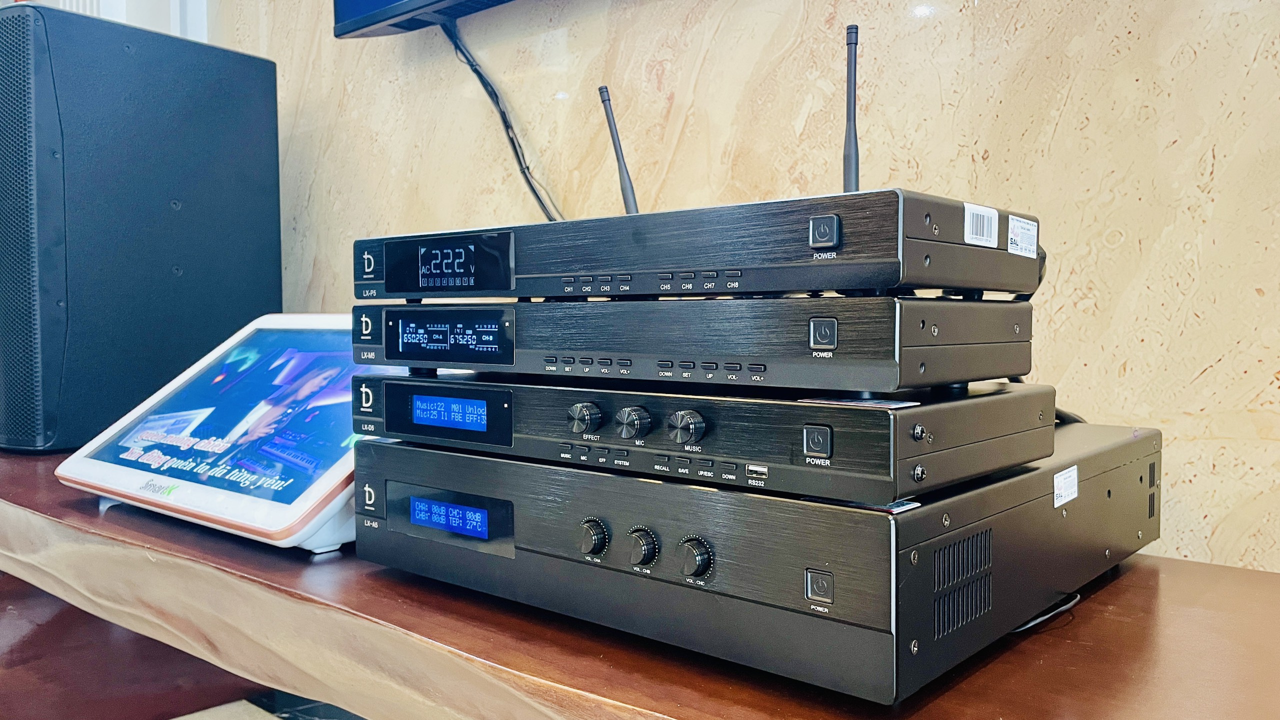 Quản lý nguồn Dbacoustic LX P5