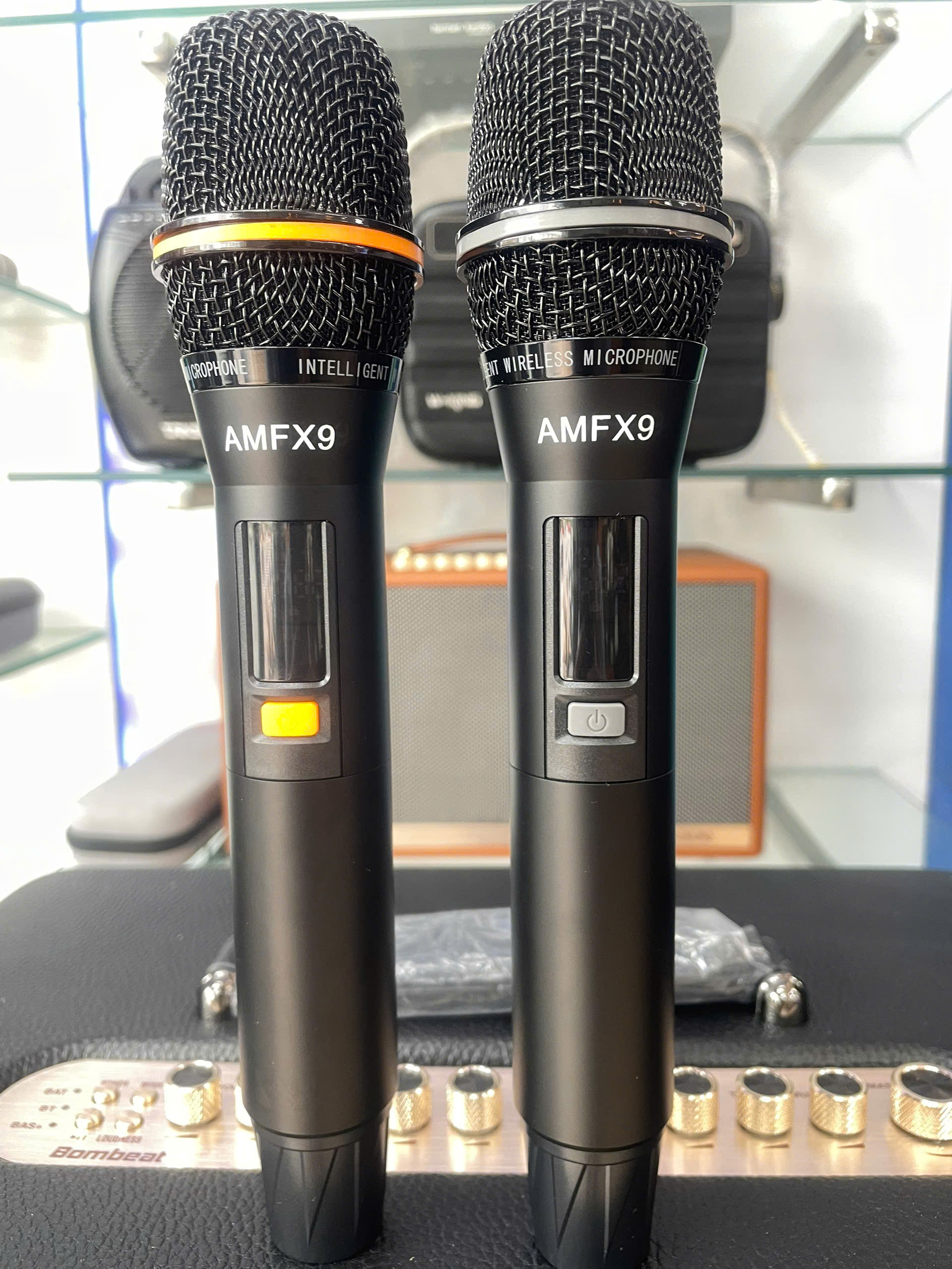 Loa di động KOMI LUXURY, bass 8", công suất 300W