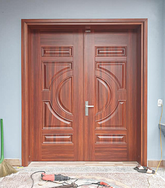 Cửa thép vân gỗ 2 cánh bán nguyệt