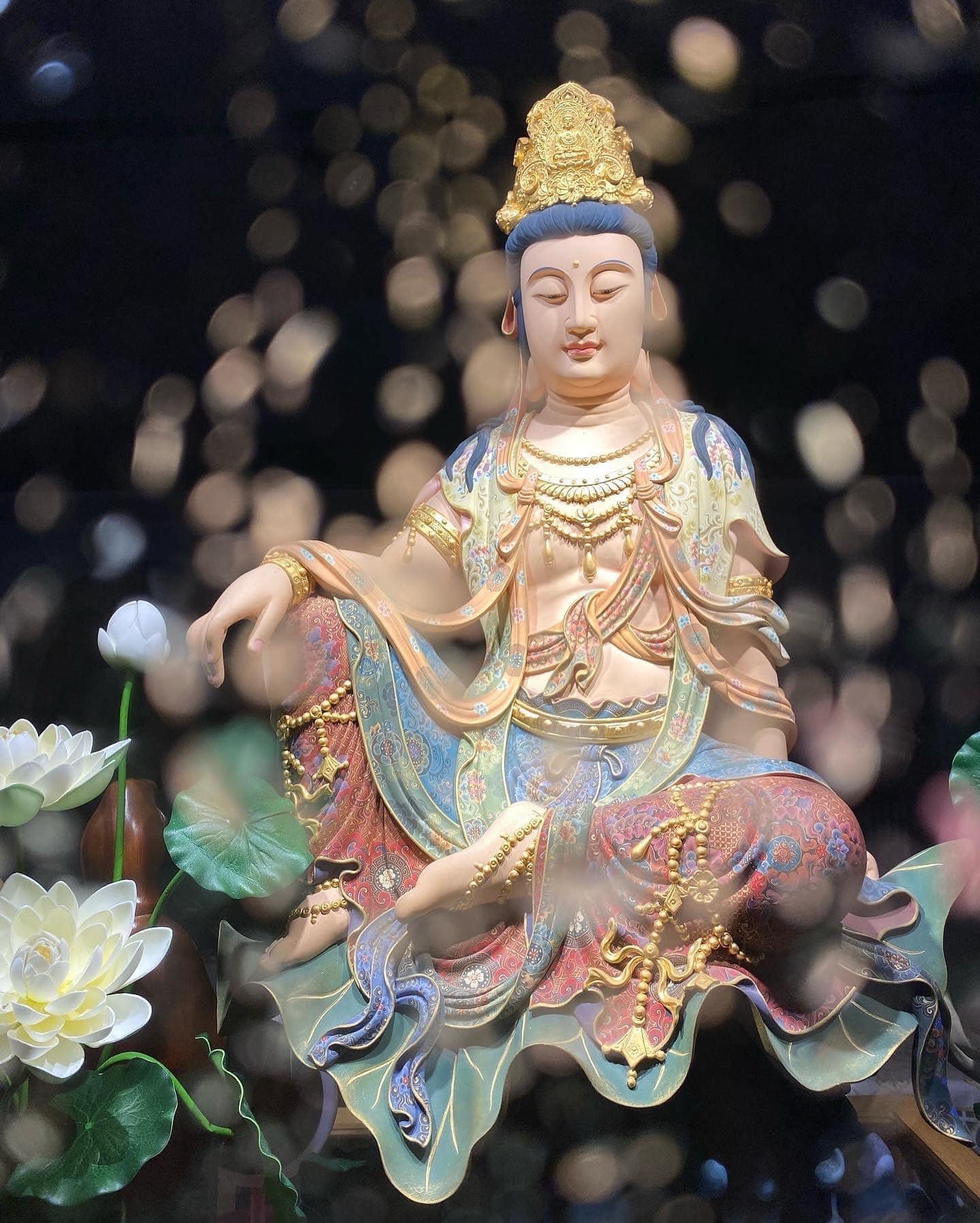 Tại Sao Đức Quan Âm Có Danh Hiệu Quán Thế Âm Bồ Tát?