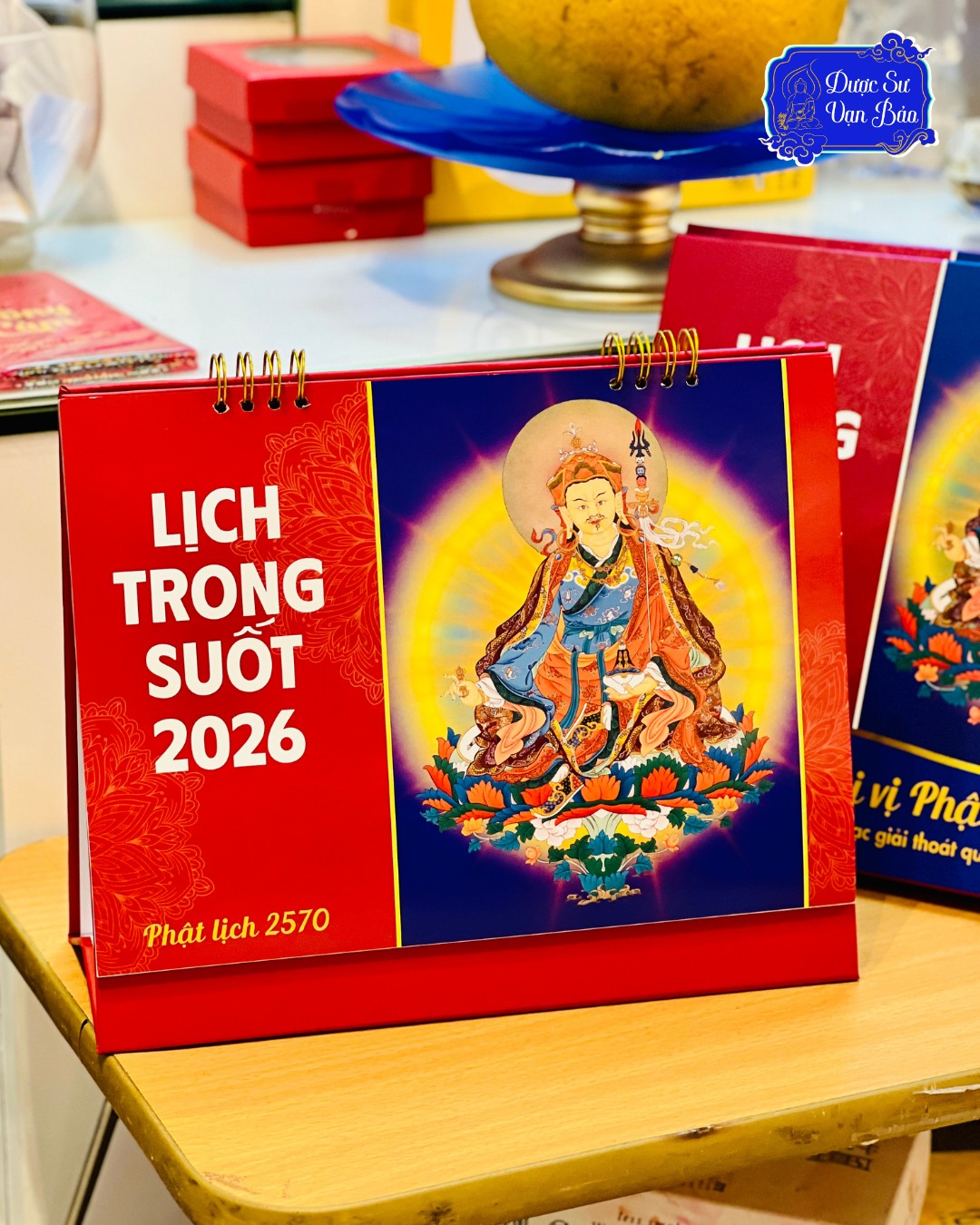 Lịch Trong Suốt Để Bàn 2026