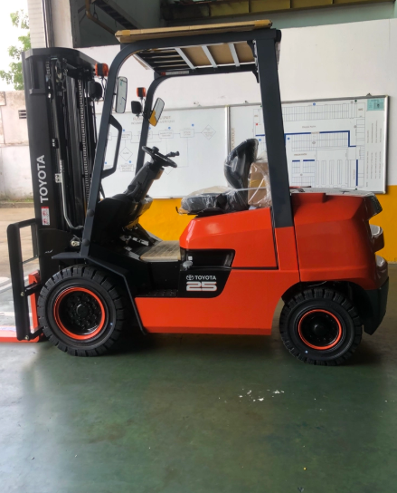 Mua xe nâng như chọn nhân viên: Phải đúng người – đúng việc – đúng môi trường