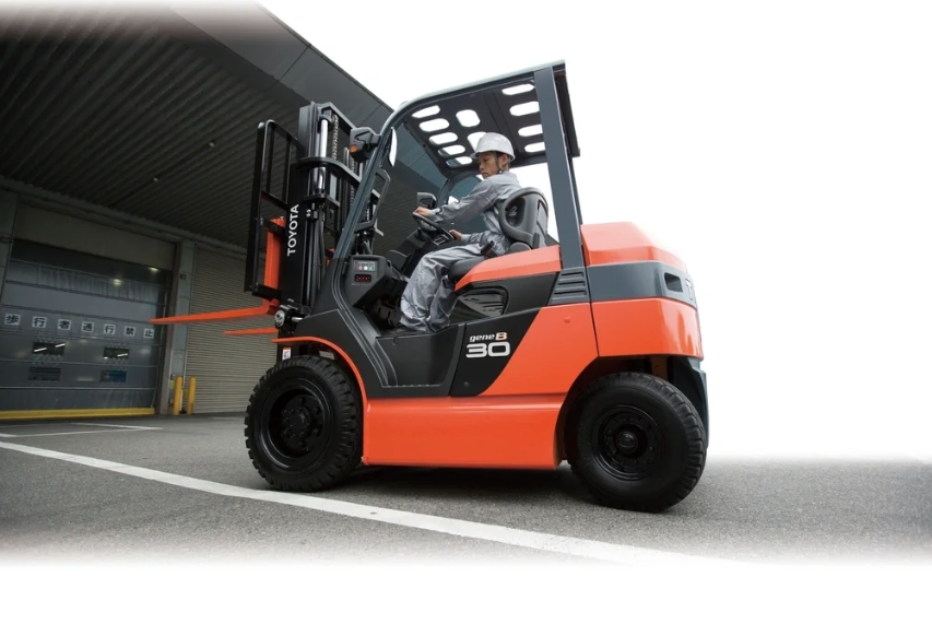 Mua Xe Nâng Điện Online – Xu Hướng Mới Hậu COVID Và Toyota Đang Làm Gì