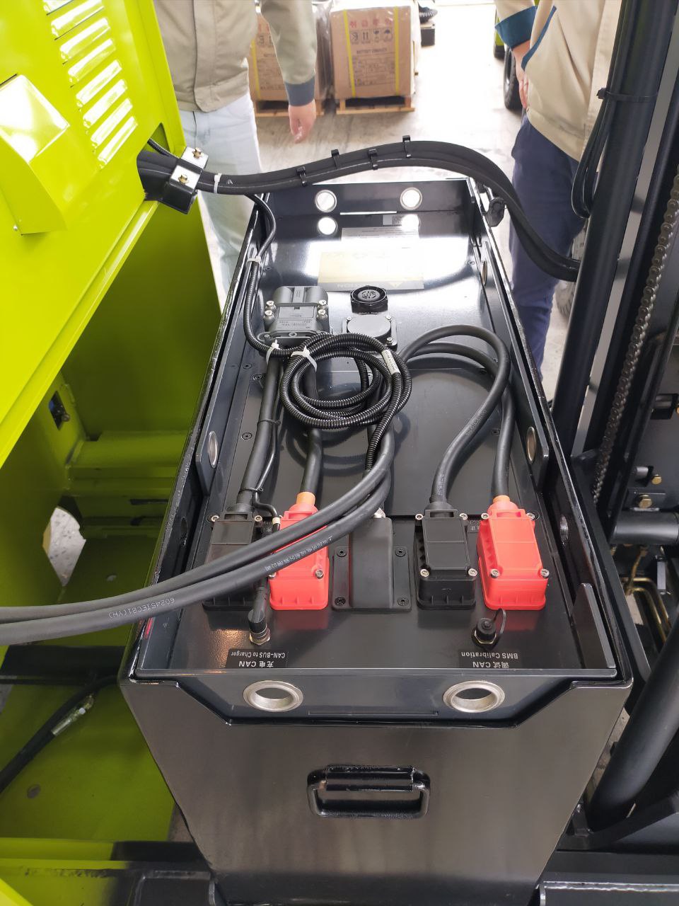 Ưu điểm của xe nâng điện Ưu điểm của xe nâng điện