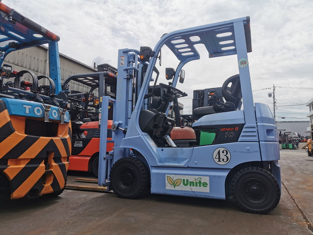 Xe nâng điện TOYOTA 7FB10 nâng cao 3000mm chuẩn Nhật