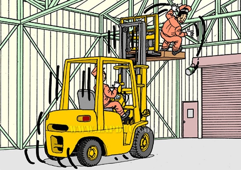Mất an toàn trong khi sử dụng xe nâng hàng