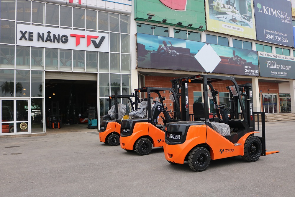 Mặt hàng thuê xe nâng đa dạng