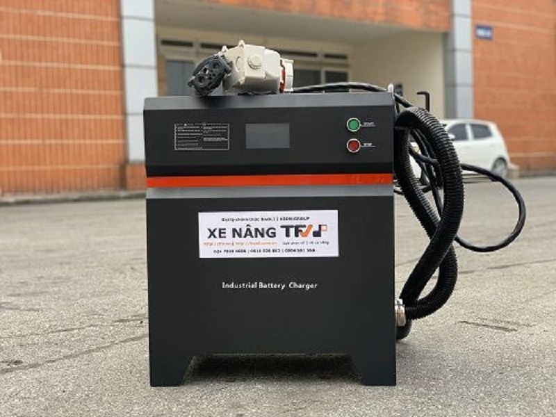 Bộ sạc ắc quy Lithium