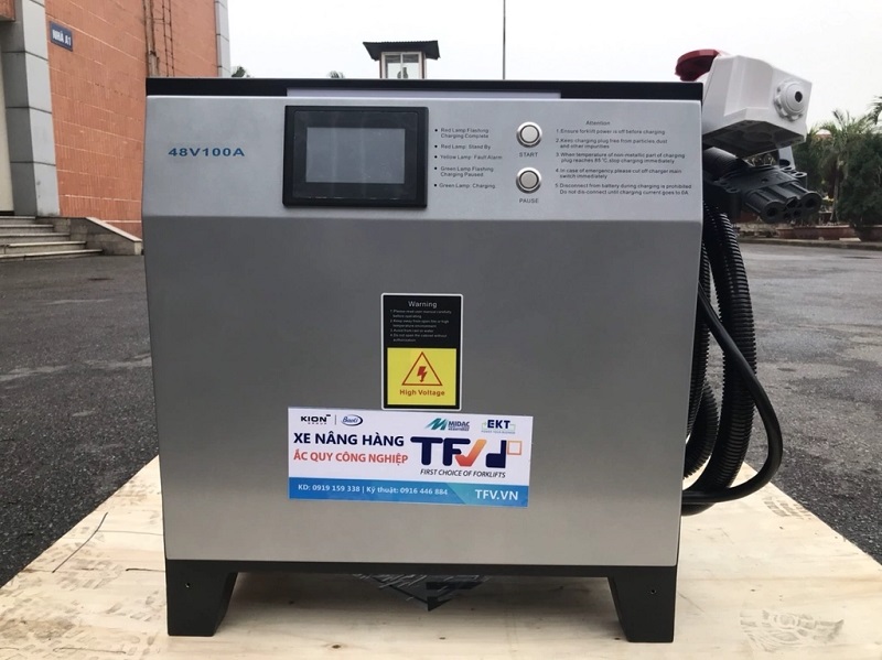 Bộ sạc ắc quy Lithium