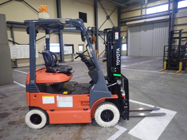 Xe nâng điện TOYOTA 7FBH15 nâng cao 3000mm