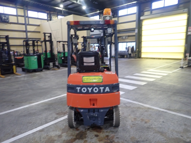 Xe nâng điện TOYOTA 7FBH15 nâng cao 3000mm