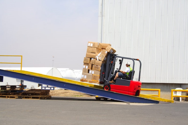 Độ dốc xe nâng hàng có thể di chuyển được