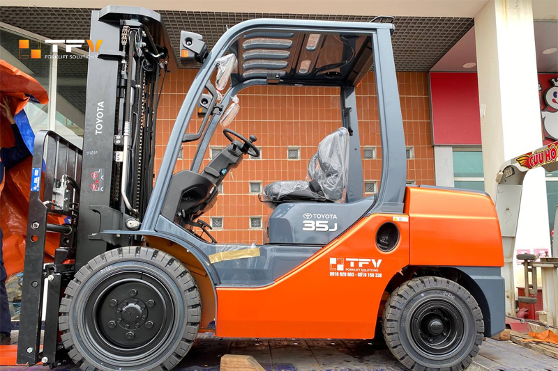 Xe nâng cũ Toyota là những chiếc xe nâng đến từ thương hiệu Toyota đã được sử dụng một thời gian nhất định