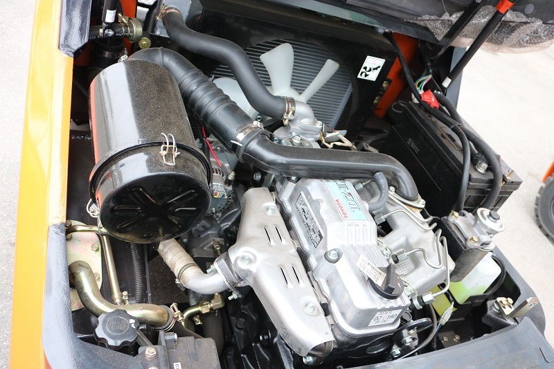 Xe nâng hàng động cơ dầu thương hiệu Toyota