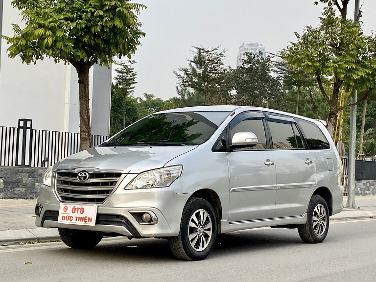 toyota innova 2015 số sàn 2.0E