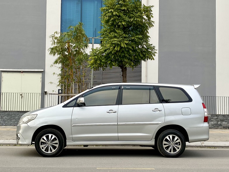 innova 2015 số sàn ông trùm phân khúc MPV