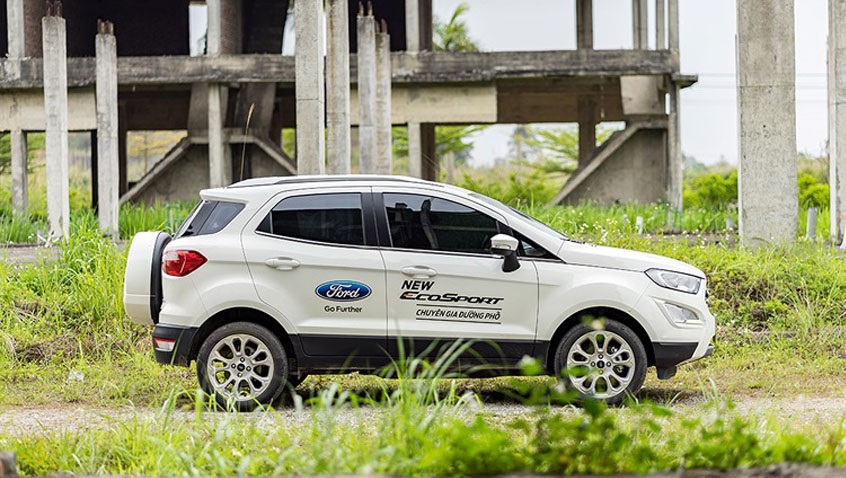 ford ecosport chạy hết 6,1L/100KM rất tiết kiệm nhiên liệu