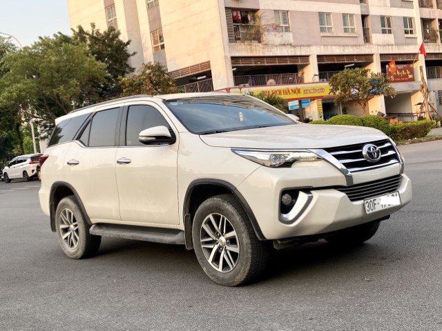 Thông số kích thước xe Toyota Fortuner máy dầu số tự động số sàn