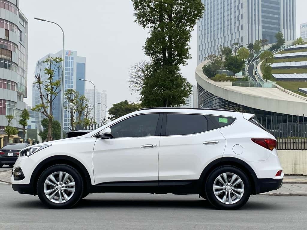 Hàng hot Hyundai Santa Fe 2017 chính thức lộ diện