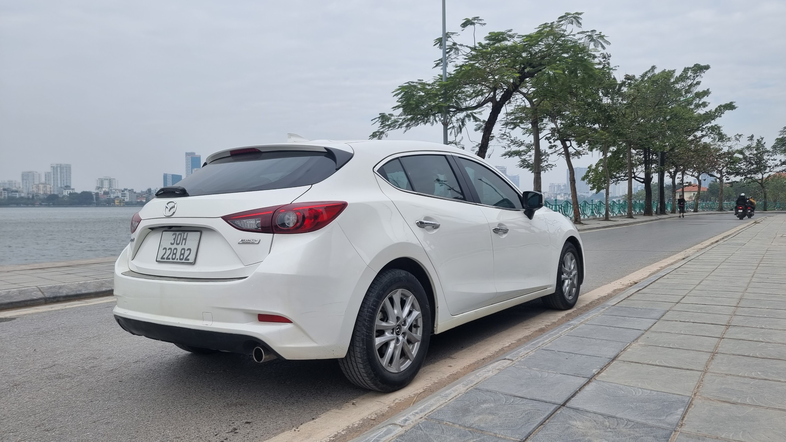 Bán xe Mazda 3 2018 hatchback biển Hà Nội rất đẹp | Đức Thiện Auto Bán Xe Mazda 3 2018 Hatchback Biển Hà Nội Rất Đẹp | Đức Thiện Auto