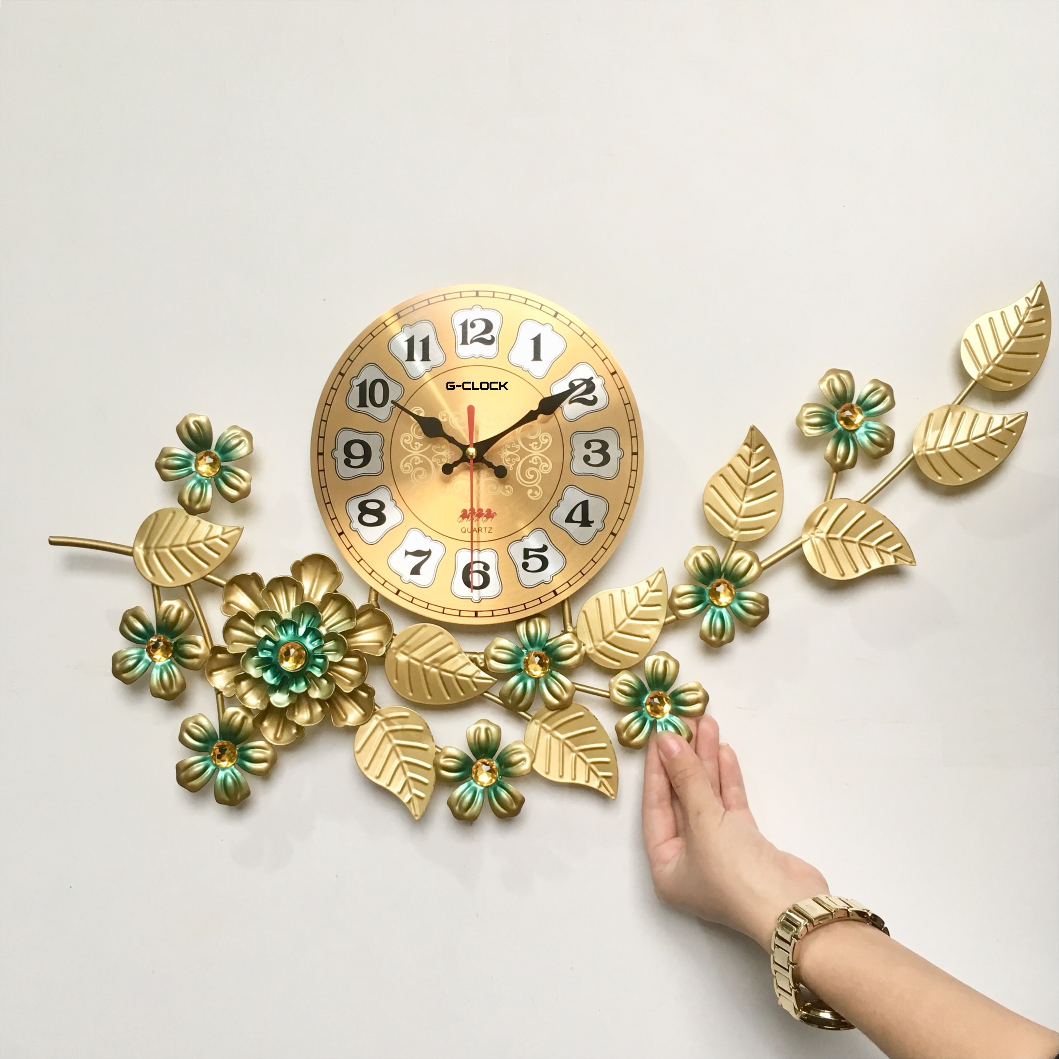 Đồng hồ treo tường 2108