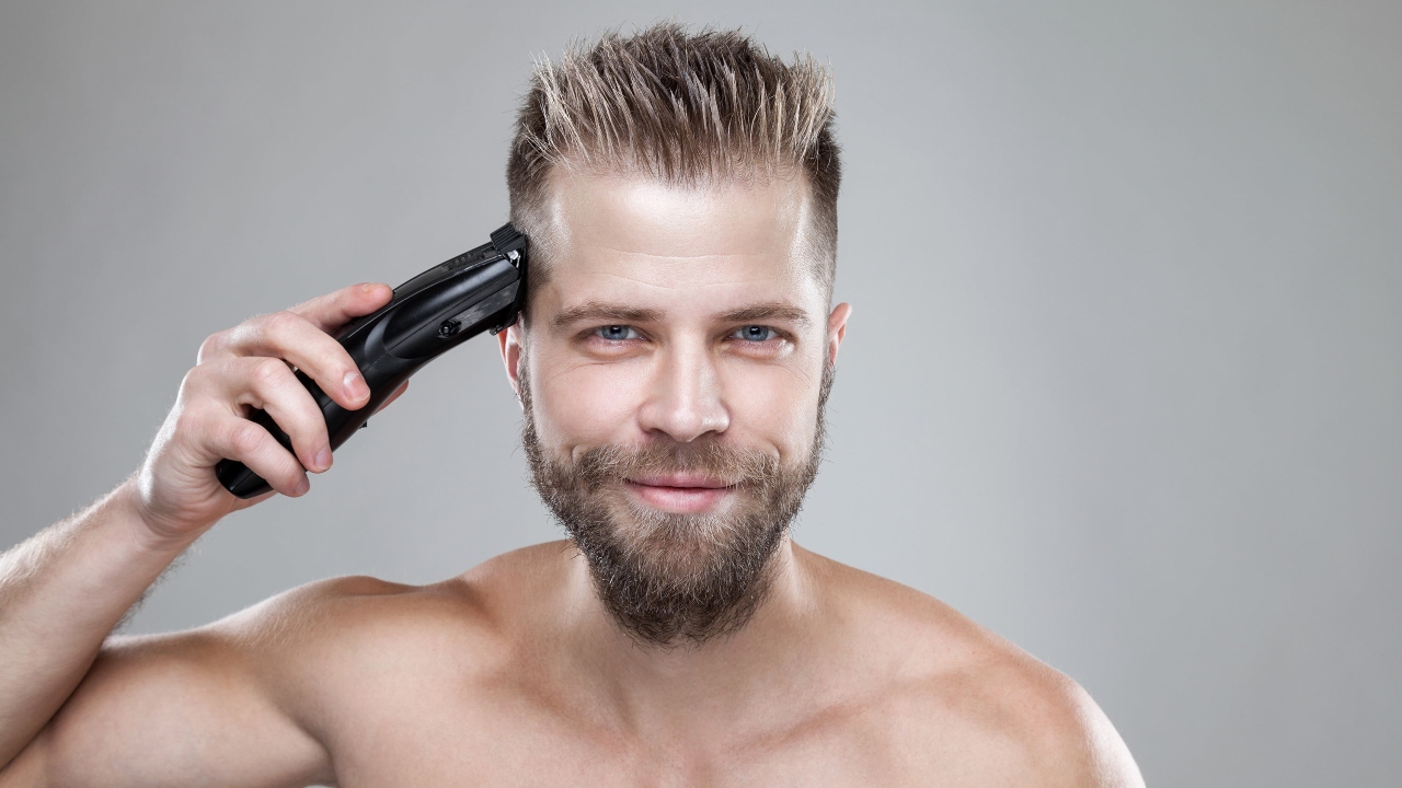 Bí quyết tự cắt kiểu tóc nam tại nhà - Mytour
