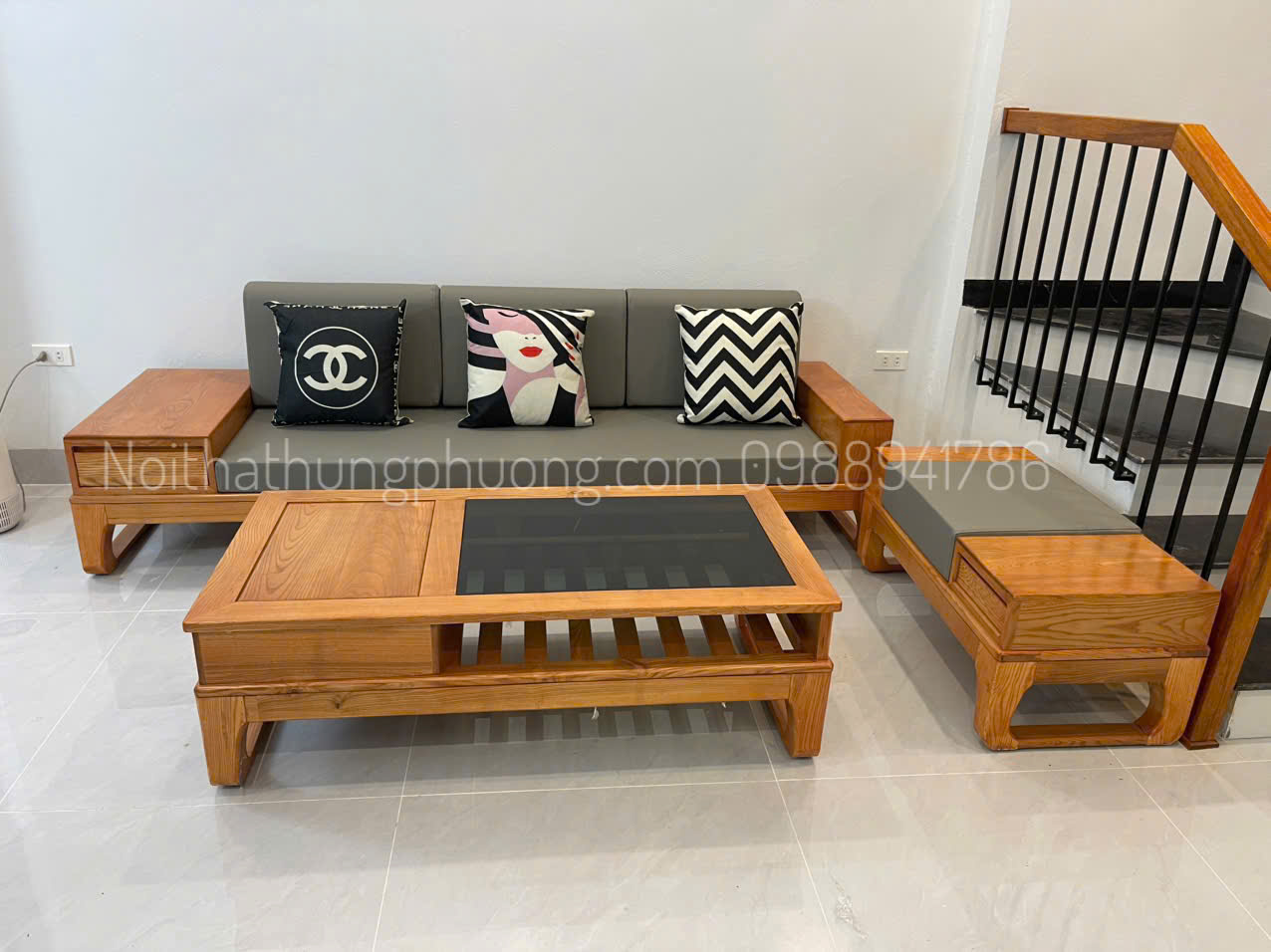 sofa 1 văng chân choãi ( sơn màu sáng)