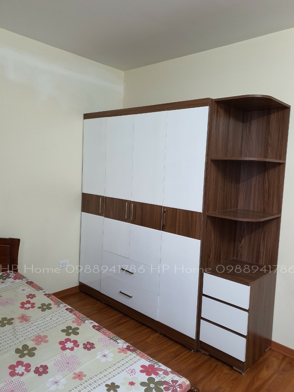 Tủ áo gỗ công nghiệp 4 cánh thêm phần trang trí tiện dụng